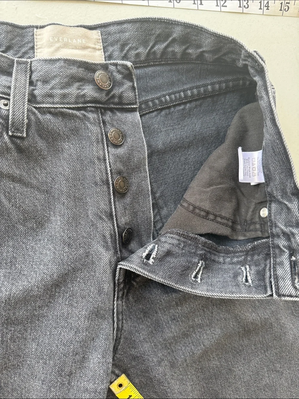 Everlane 90’s Cheeky Jean Long Denim jorts Bermuda Jorts Washed Black capri 26